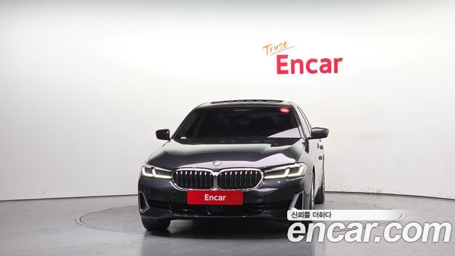 BMW 5-Series 530i Luxury