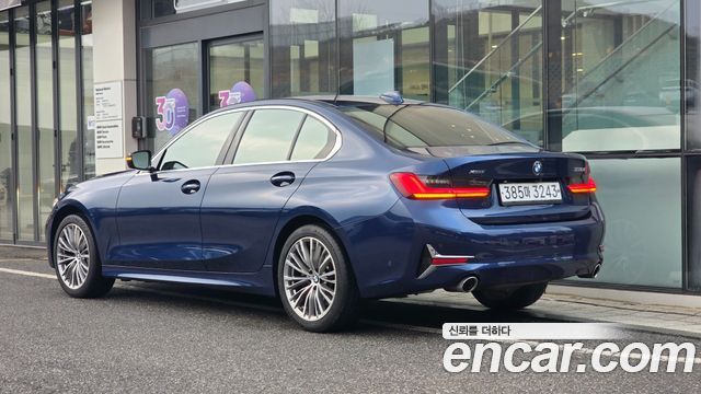 BMW 3-Series 330i xDrive Luxury