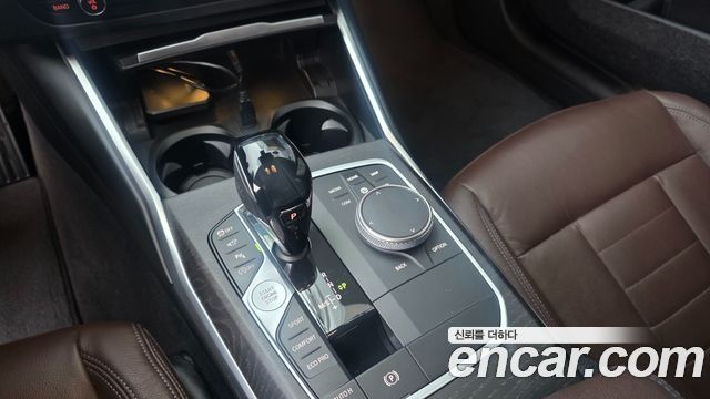 BMW 3-Series 330i xDrive Luxury