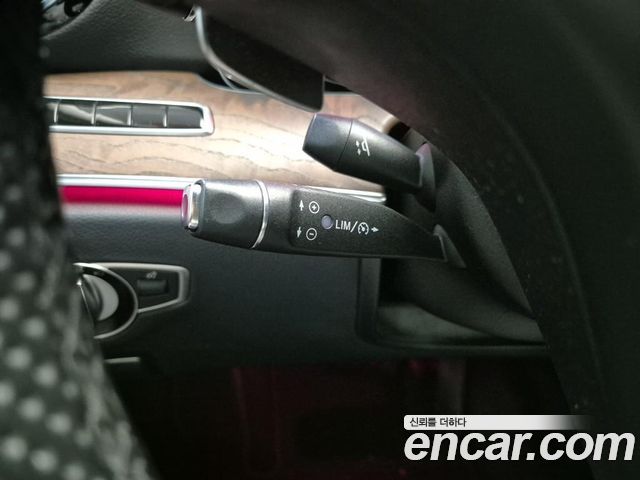Mercedes-Benz E-Class E220d Exclusive