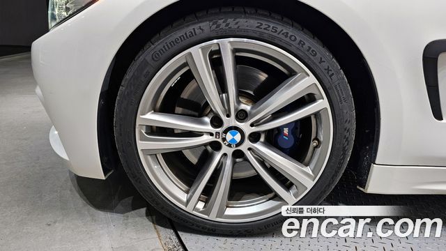 BMW 4-Series 428i M Sport Convertible