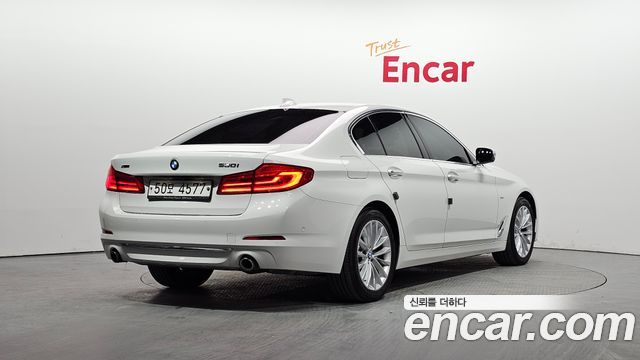 BMW 5-Series 530i xDrive Luxury Plus