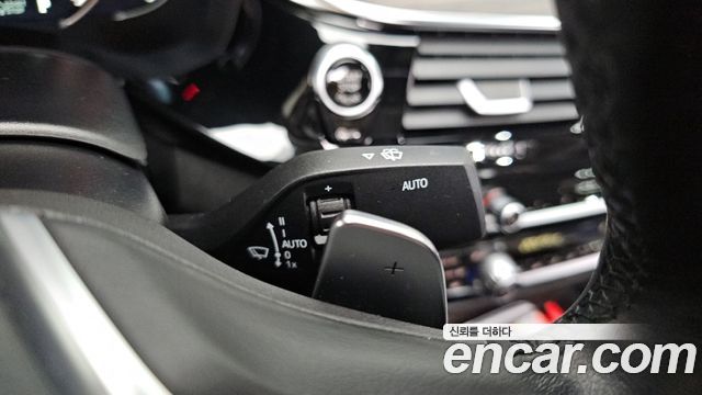 BMW 5-Series 530i xDrive Luxury Plus