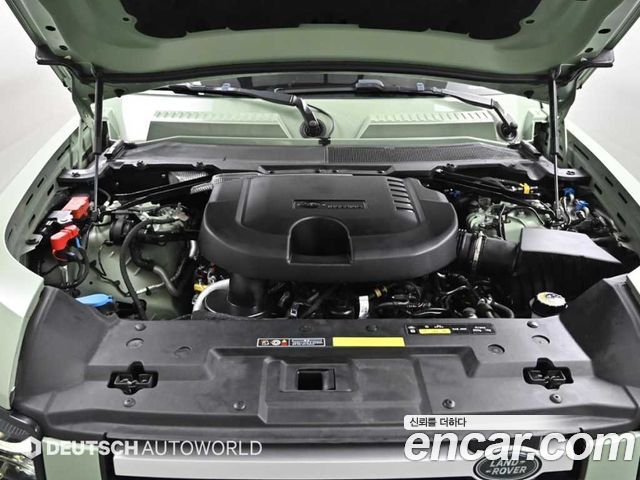 Land Rover Defender 110 D300 75th Edition