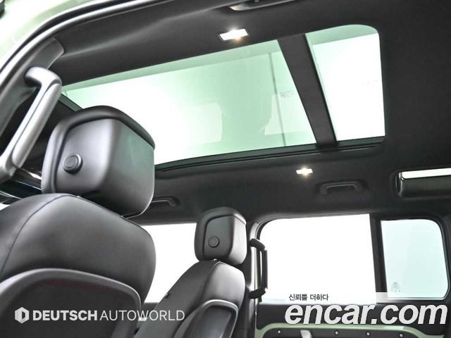 Land Rover Defender 110 D300 75th Edition