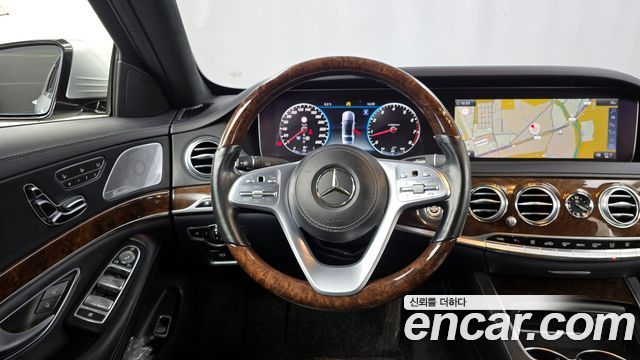 Mercedes-Benz S-Class S560L 4MATIC