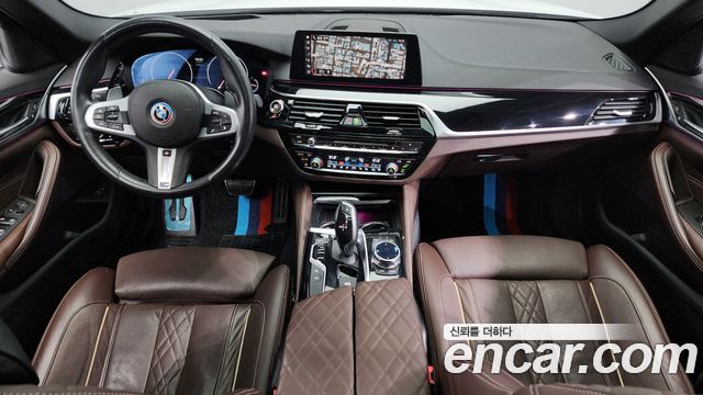 BMW 5-Series 530i xDrive M Sport Package Plus