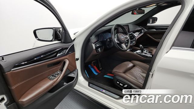 BMW 5-Series 530i xDrive M Sport Package Plus