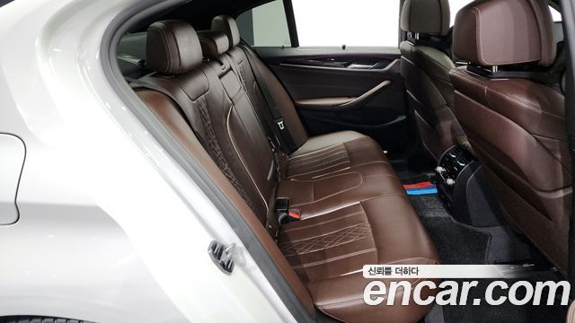 BMW 5-Series 530i xDrive M Sport Package Plus