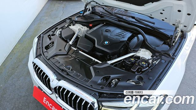 BMW 5-Series 530i M Sport Package