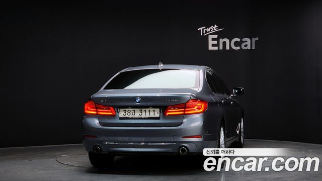 BMW 5-Series 530i xDrive Luxury Plus