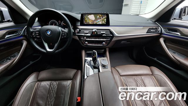 BMW 5-Series 530i xDrive Luxury Plus