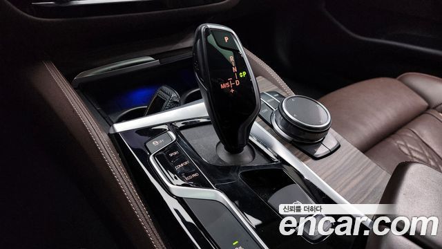 BMW 5-Series 530i xDrive Luxury Plus