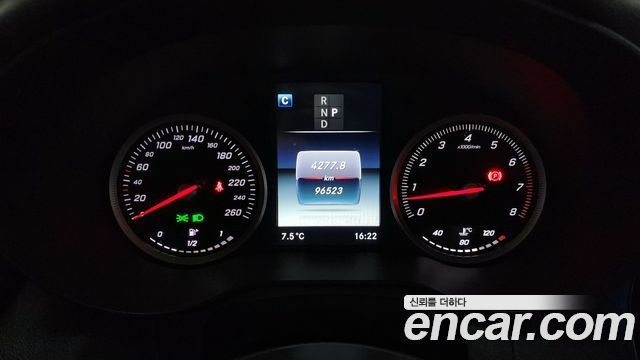 Mercedes-Benz GLC-Class GLC300 4MATIC