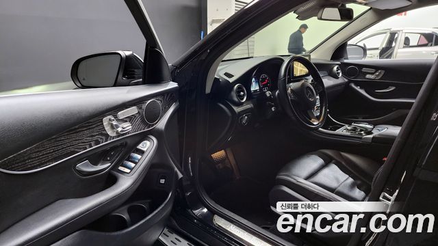 Mercedes-Benz GLC-Class GLC300 4MATIC