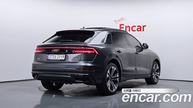 Audi Q8 55 TFSI Quattro Premium