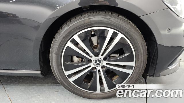 Mercedes-Benz E-Class E250 Avantgarde