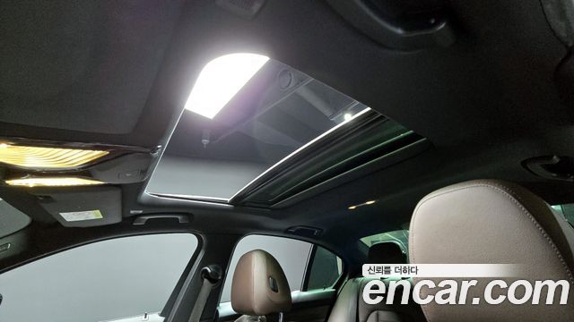 BMW 3-Series 330e M Sport