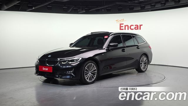 BMW 3-Series 320i Touring Luxury