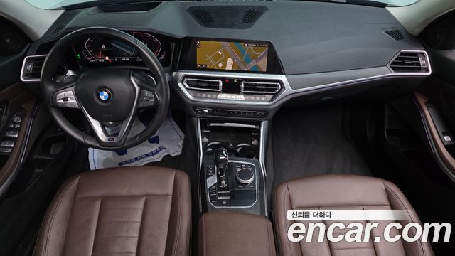 BMW 3-Series 320i Touring Luxury