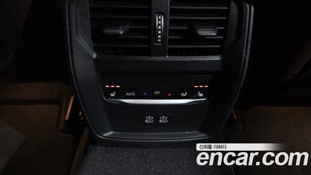 BMW 3-Series 320i Touring Luxury