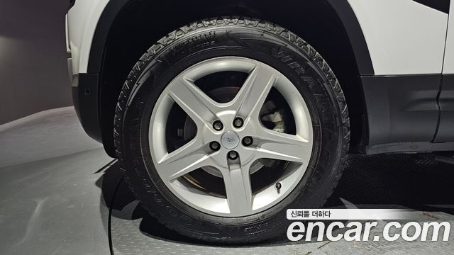 Land Rover Defender 110 D250 SE