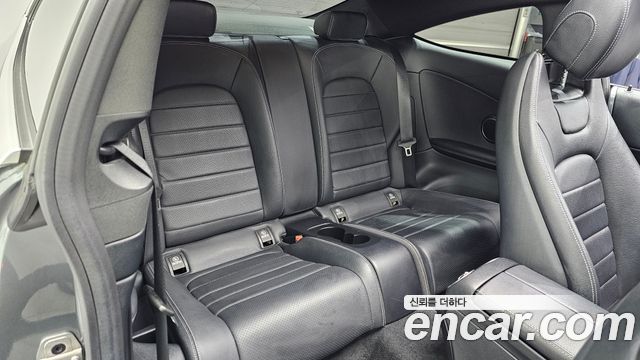 Mercedes-Benz C-Class C200 Coupe
