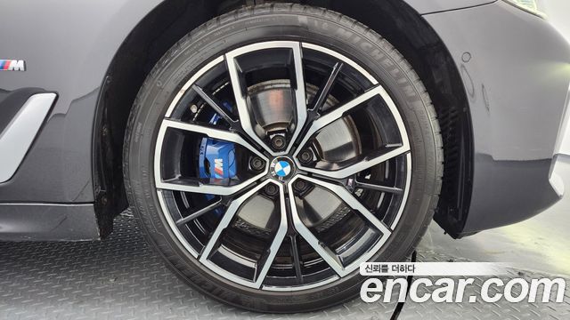 BMW 5-Series 530e M Sport