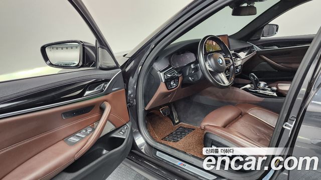 BMW 5-Series 530e M Sport