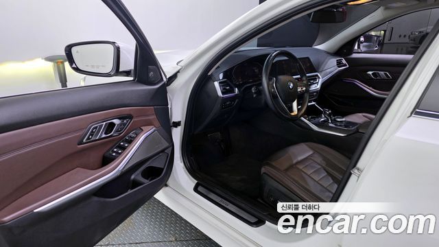 BMW 3-Series 320d Luxury