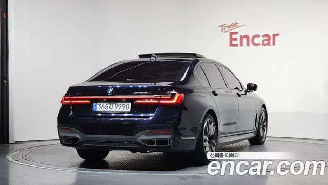 BMW 7-Series M760Li xDrive