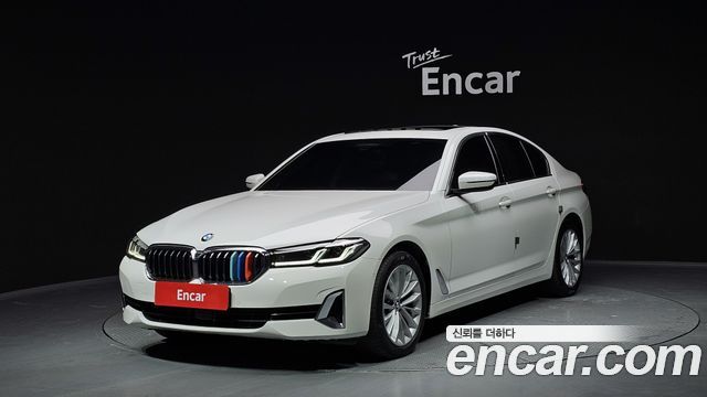 BMW 5-Series 530i xDrive Luxury