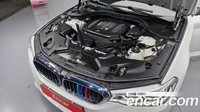 BMW 5-Series 520d M Sport package