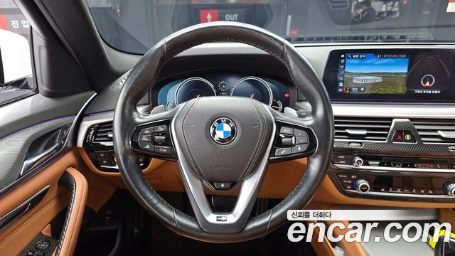BMW 5-Series 520d M Sport package