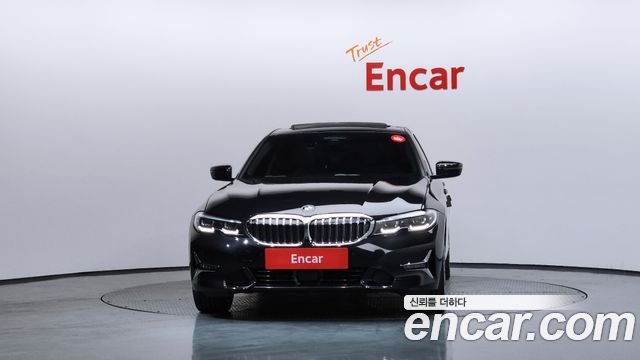 BMW 3-Series 330e Luxury