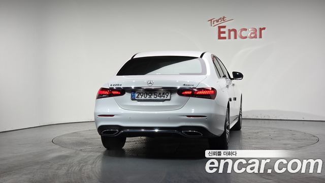 Mercedes-Benz E-Class E220d 4MATIC AMG Line