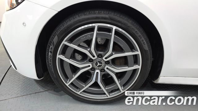 Mercedes-Benz E-Class E220d 4MATIC AMG Line