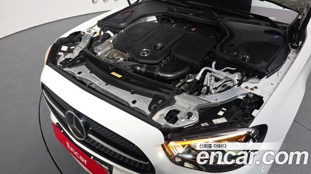 Mercedes-Benz E-Class E220d 4MATIC AMG Line