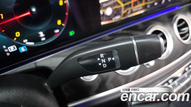 Mercedes-Benz E-Class E220d 4MATIC AMG Line