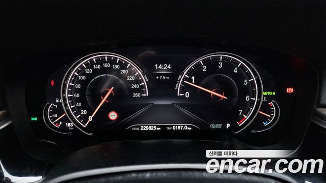 BMW 5-Series 530i xDrive Luxury Plus
