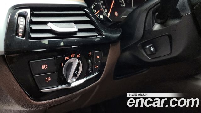 BMW 5-Series 530i xDrive Luxury Plus