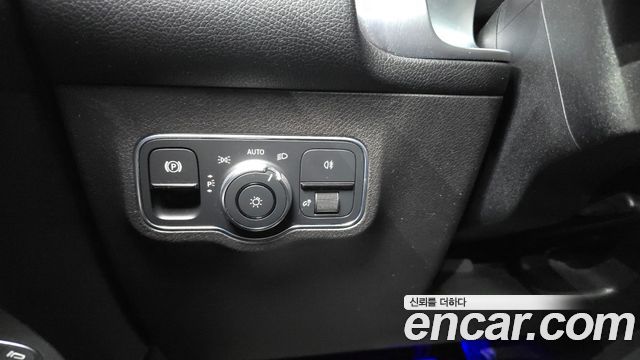 Mercedes-Benz GLB-Class GLB250 4MATIC