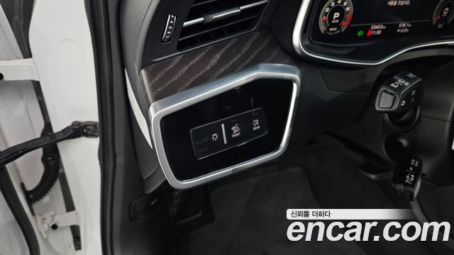 Audi A6 45 TFSI Premium