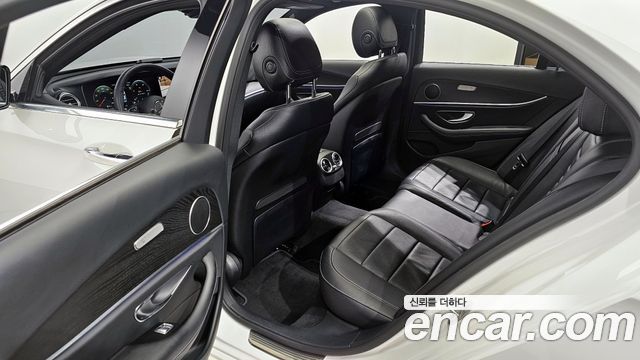 Mercedes-Benz E-Class E250 Avantgarde