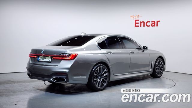 BMW 7-Series 740i M Sport