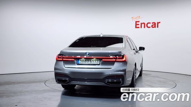 BMW 7-Series 740i M Sport