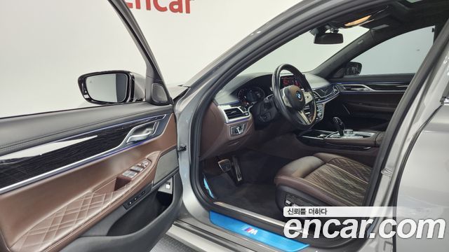 BMW 7-Series 740i M Sport