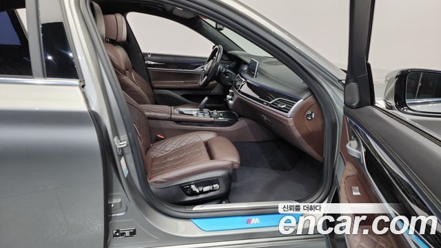 BMW 7-Series 740i M Sport