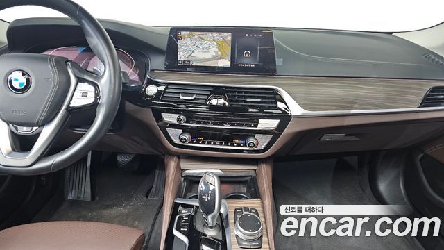 BMW 5-Series 530i Luxury Plus