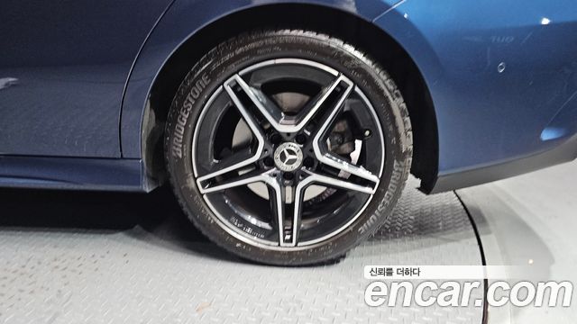 Mercedes-Benz CLA-Class CLA250 4MATIC